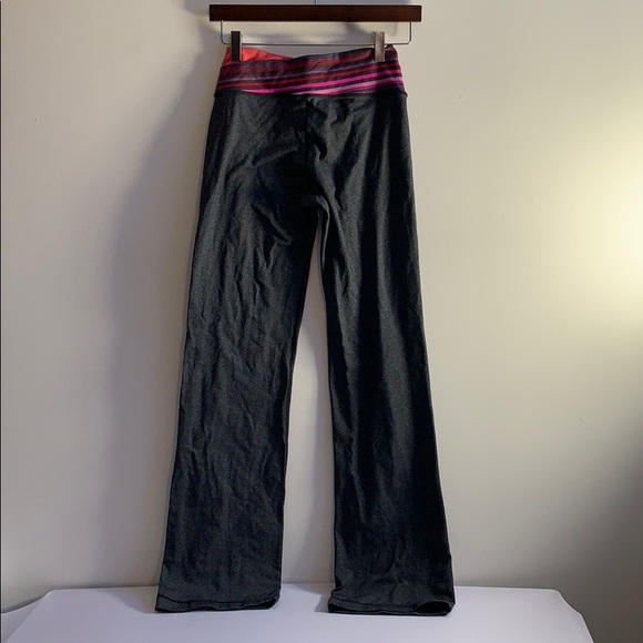 Grey Lululemon Pants Sz 6 - Picture 6 of 10